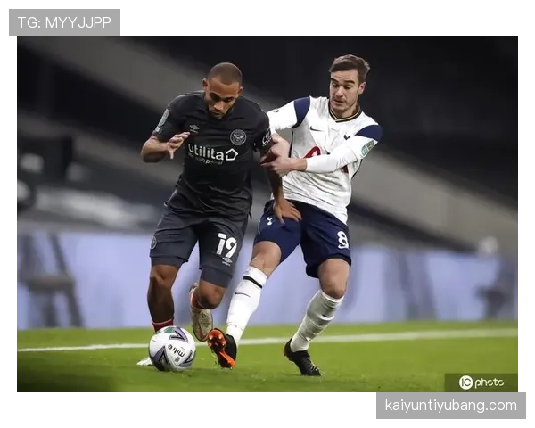 瓦伦西亚财政危机长期影响显现，对球队竞争力与赛季表现形成制约。