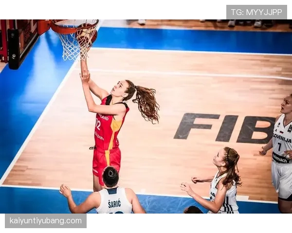 干扰球国际规则差异详解：FIBA与NBA判罚标准解析